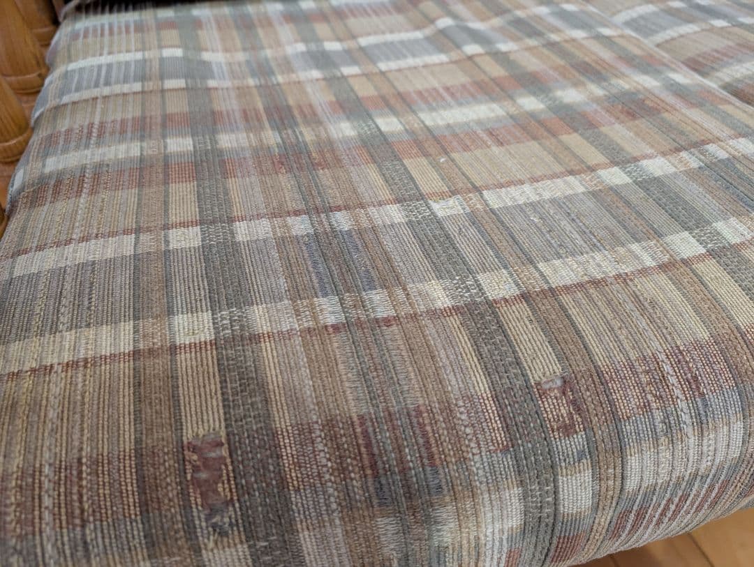 【7月25日まで！２９００円＋送料】チェック柄 木製フレーム3人掛けソファ