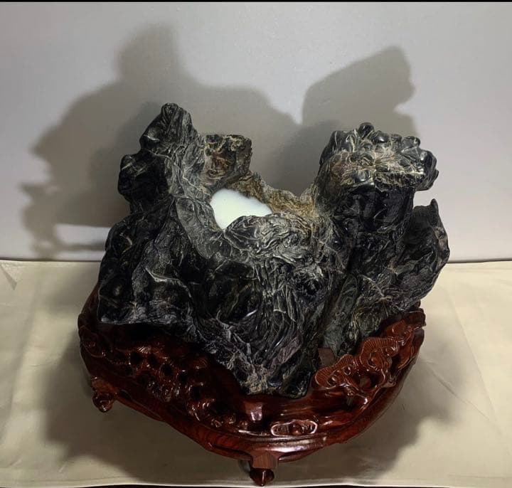 黒霊璧石 16kg 太湖石 水石 置物 骨董  なかなか手に入らない！！中国産