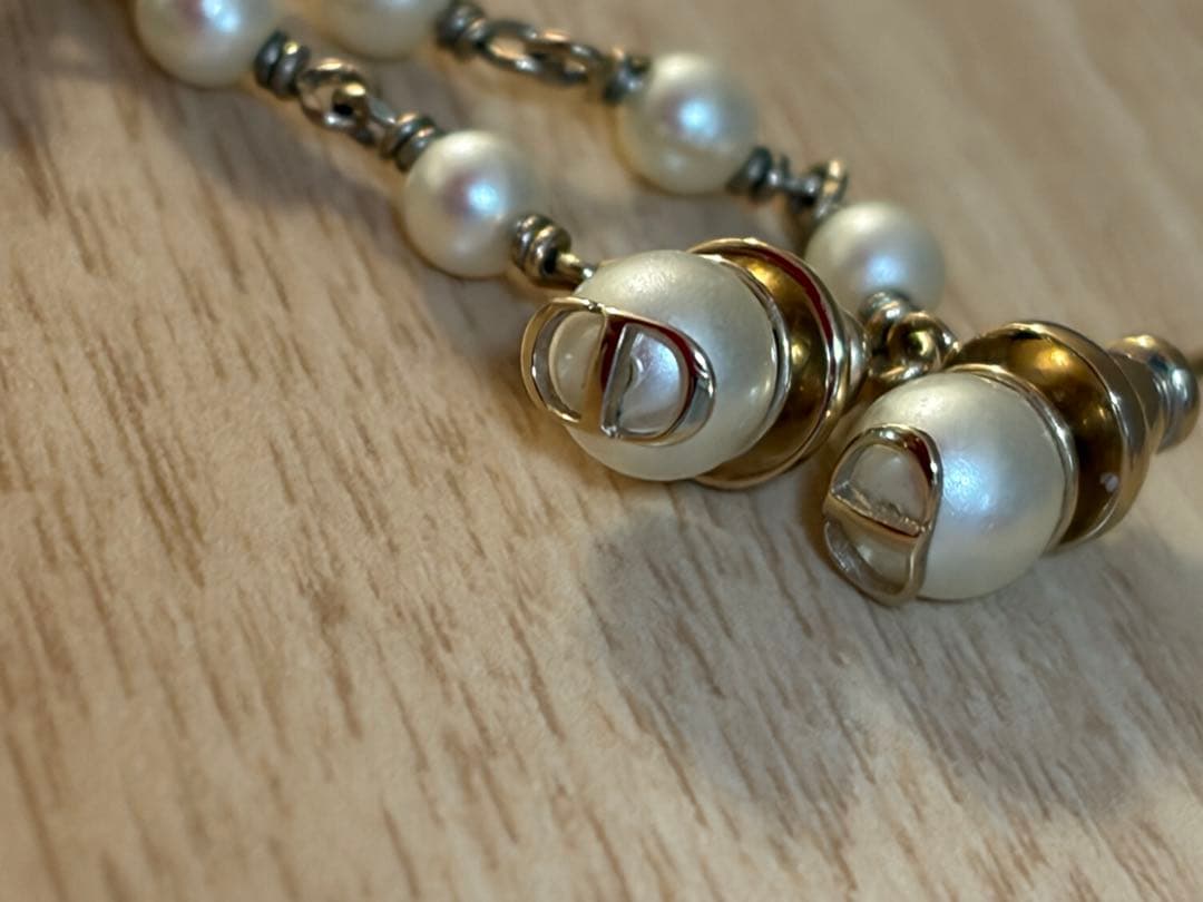 Dior ピアス　２０２５年購入　蝶モチーフ