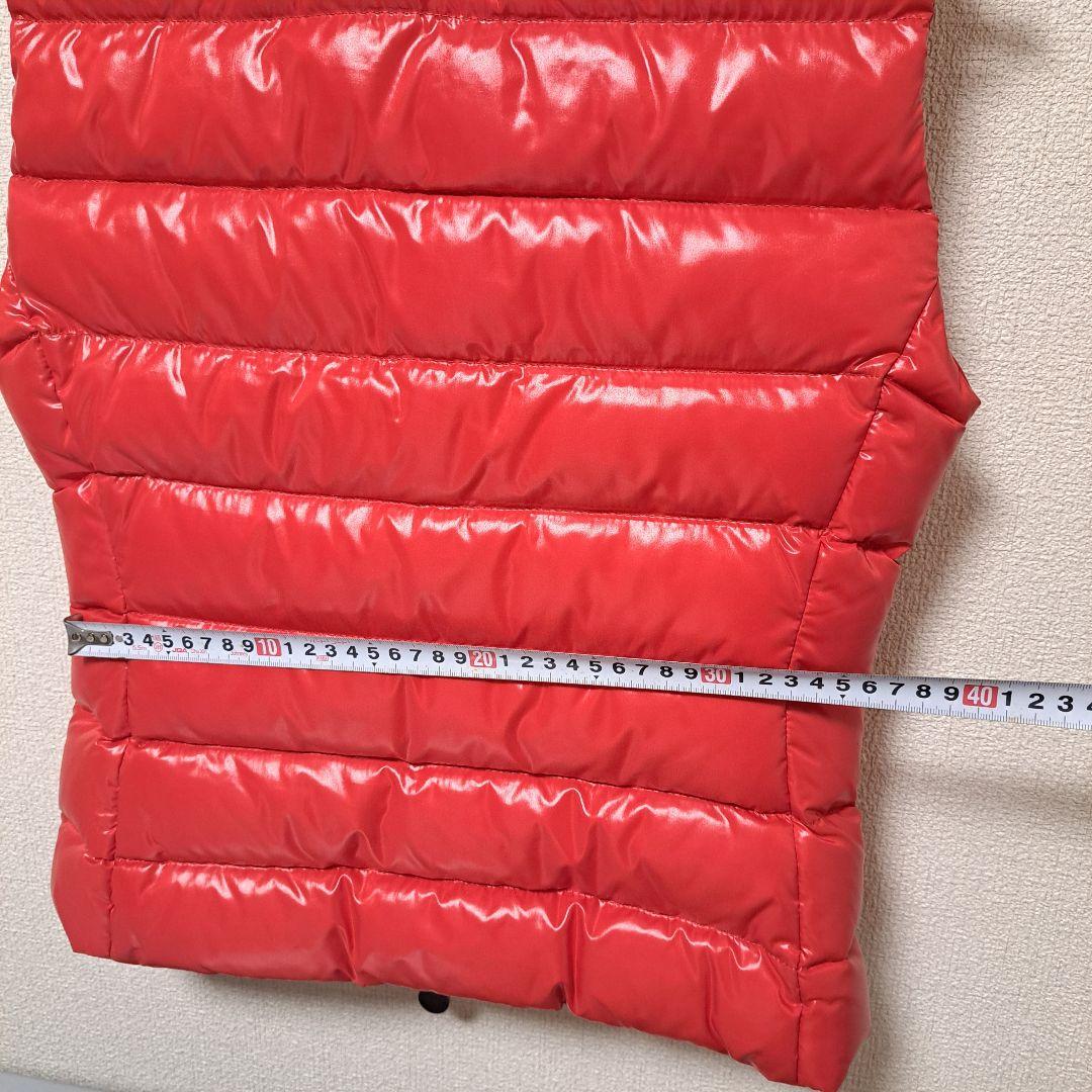 Moncler 赤 ダウンベストレディース