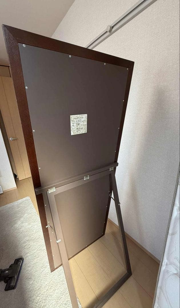 等身大鏡の枠部分（横60✖️縦約158✖️厚み2cm）と立て掛ける部分のみ