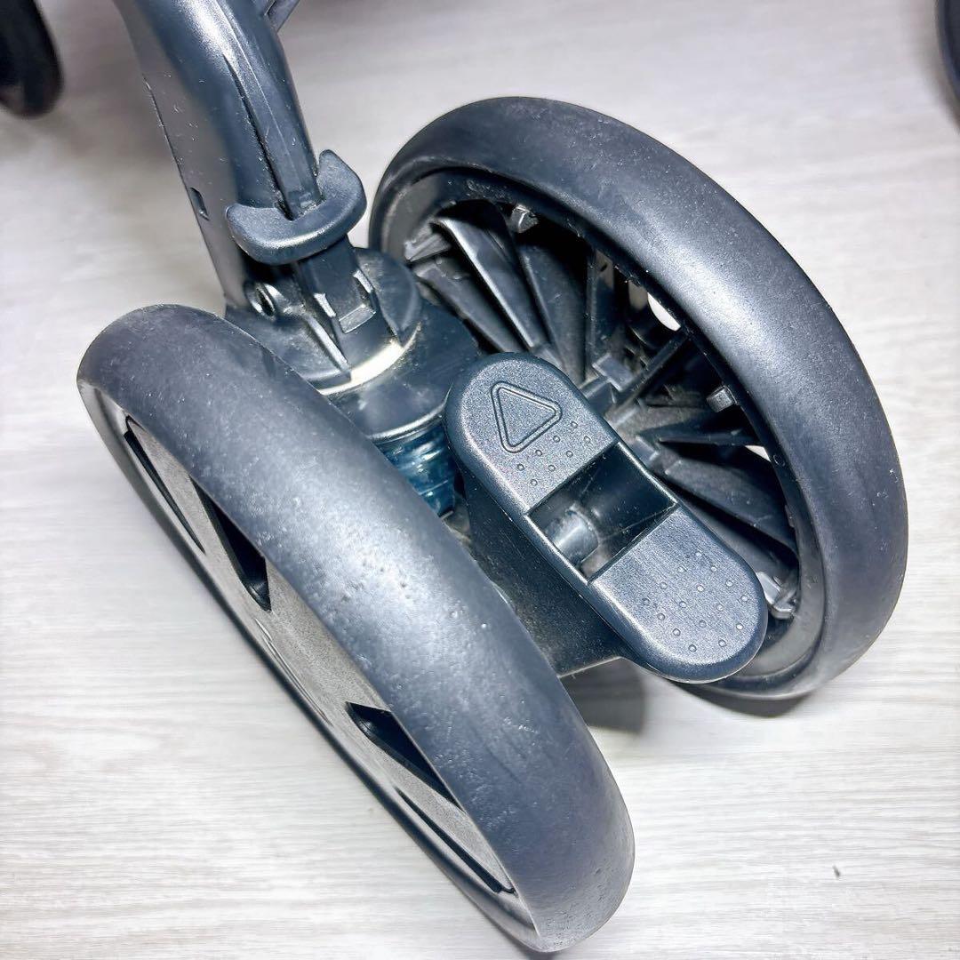 美品 コンビ クロスゴー4キャス エッグショック UU タンジェリンブラック