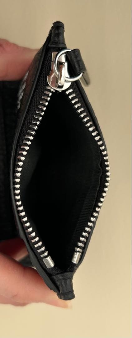 メゾンマルジェラ　三つ折り財布　ステッチ　コンパクトウォレット　ブラック　レザー