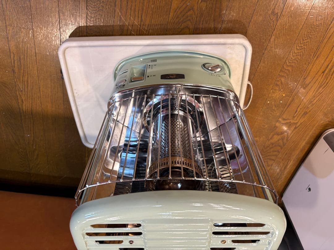 カスタム、アラジン灯油ストーブ ミントグリーン