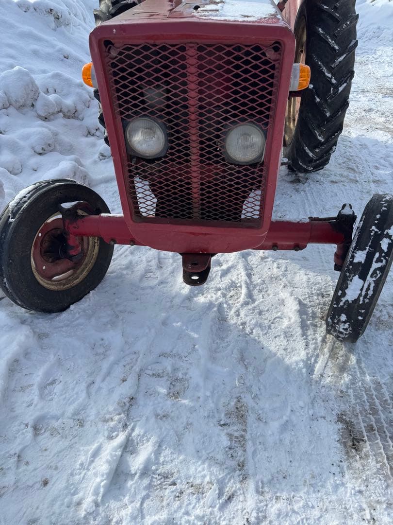 コマツインターナショナル５２３　トラクター　ジャンク品