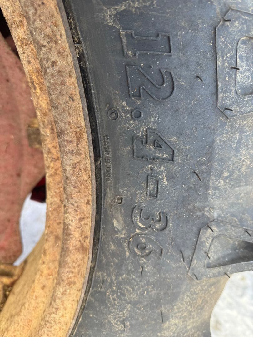 コマツインターナショナル５２３　トラクター　ジャンク品