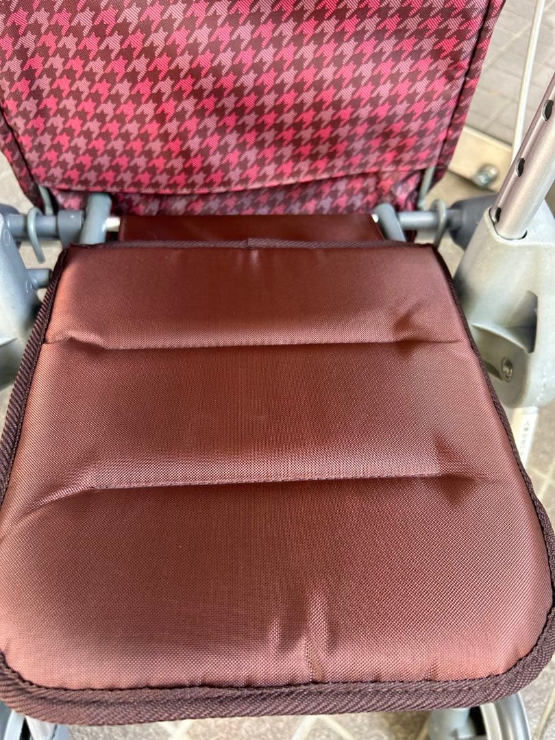 【美品】歩行車テイコブリトルスリムWAW04介護用品押して高さ調整可シルバーカー