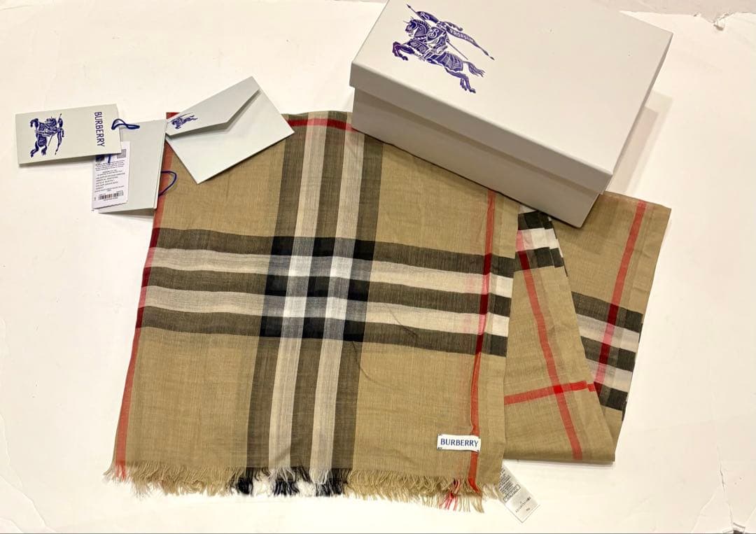 美品☆バーバリー　ノバチェック　大判ストール ショール 長方形スカーフ ロゴ