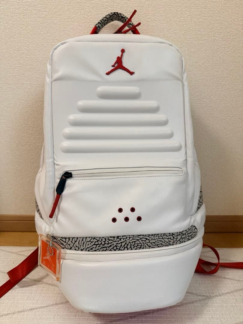 ジョーダン　レトロ3 バッグパック