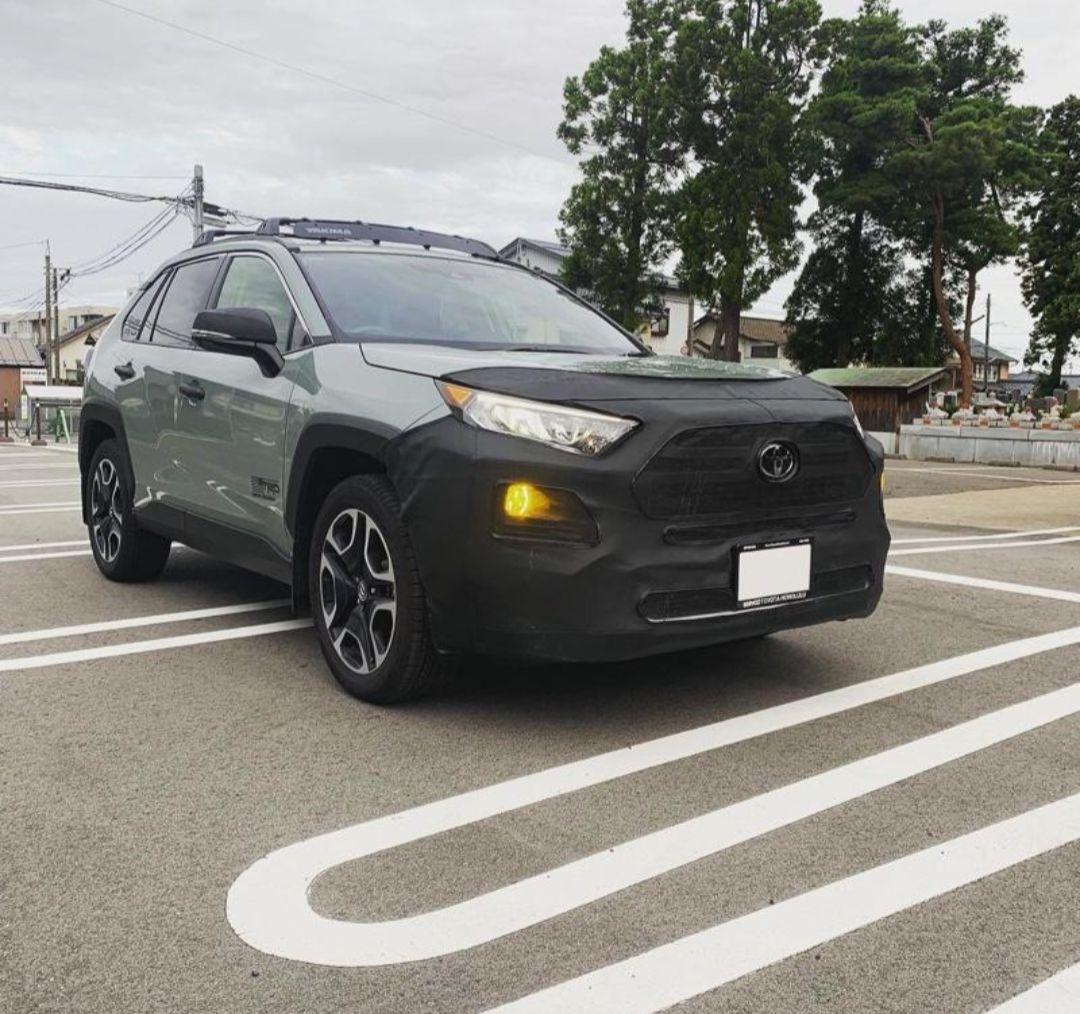 ［Reona］トヨタ RAV4 フロントバンパーカバー ノーズブラ フル