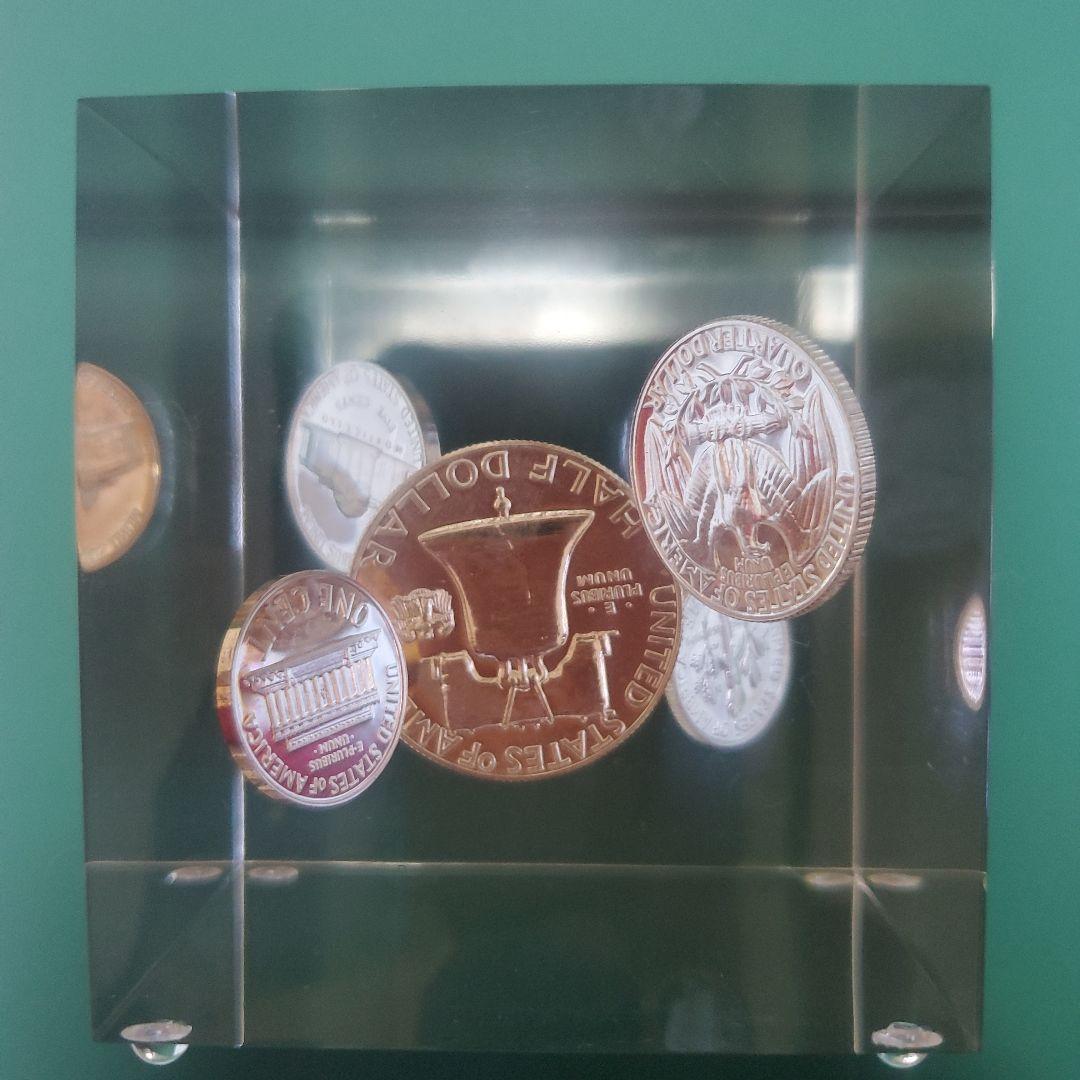 アリメカ硬貨ペーパーウエイト