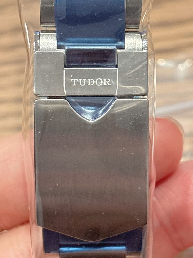【未使用純正品】TUDOR ステンレススチール 金属ベルト　ブルー保護シール付