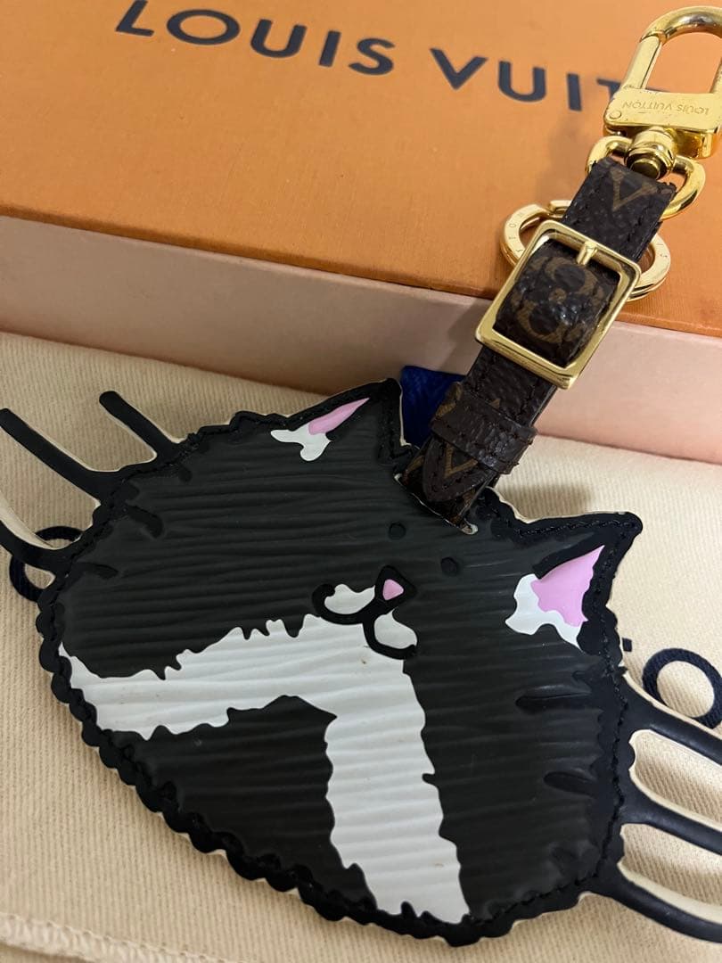 LOUIS VUITTON ルイヴィトンポルトアドレスキャットグラム キーリング