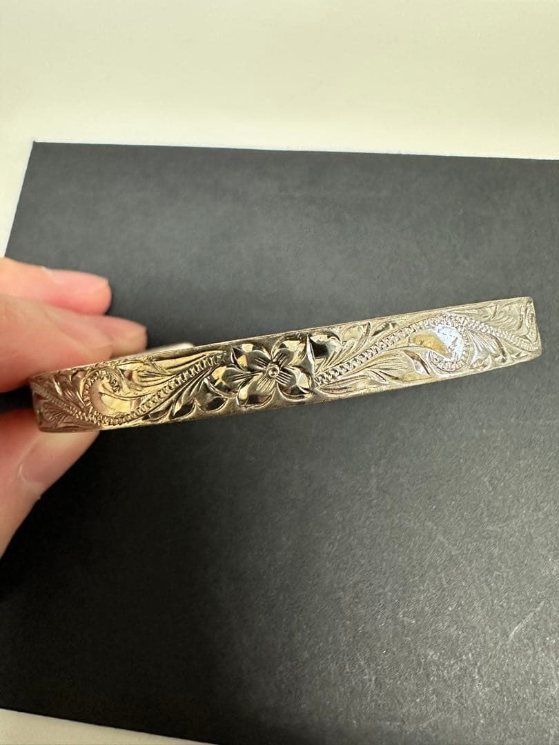 Maxi ハワイアンジュエリーマキシトラディショナル オープンバングル