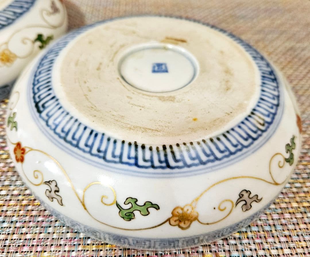 上作品❗江戸時代後期　古伊万里　錦手　金彩色絵　見込に捻り文様　鳳凰図　深皿2客