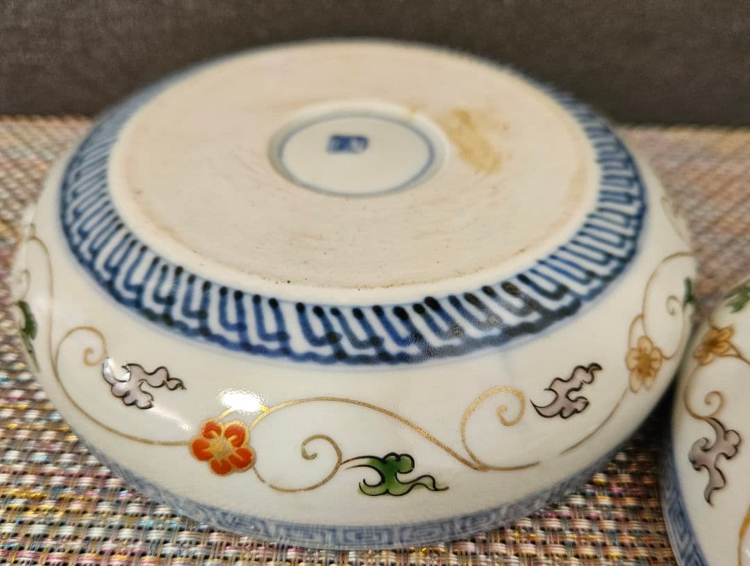 上作品❗江戸時代後期　古伊万里　錦手　金彩色絵　見込に捻り文様　鳳凰図　深皿2客