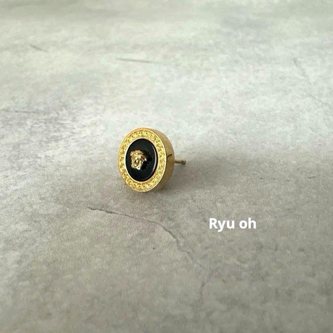 Versace ヴェルサーチェ Medusa ピアス ゴールド 片耳