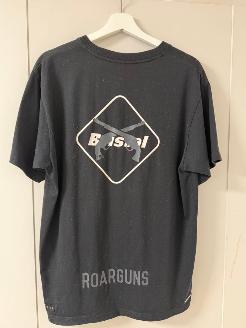 F.C.Real Bristol×roarguns ブラック Tシャツ
