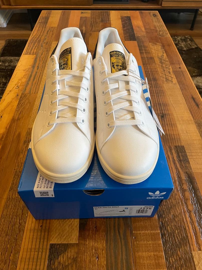 ⑫adidas Stan Smith golf shoes