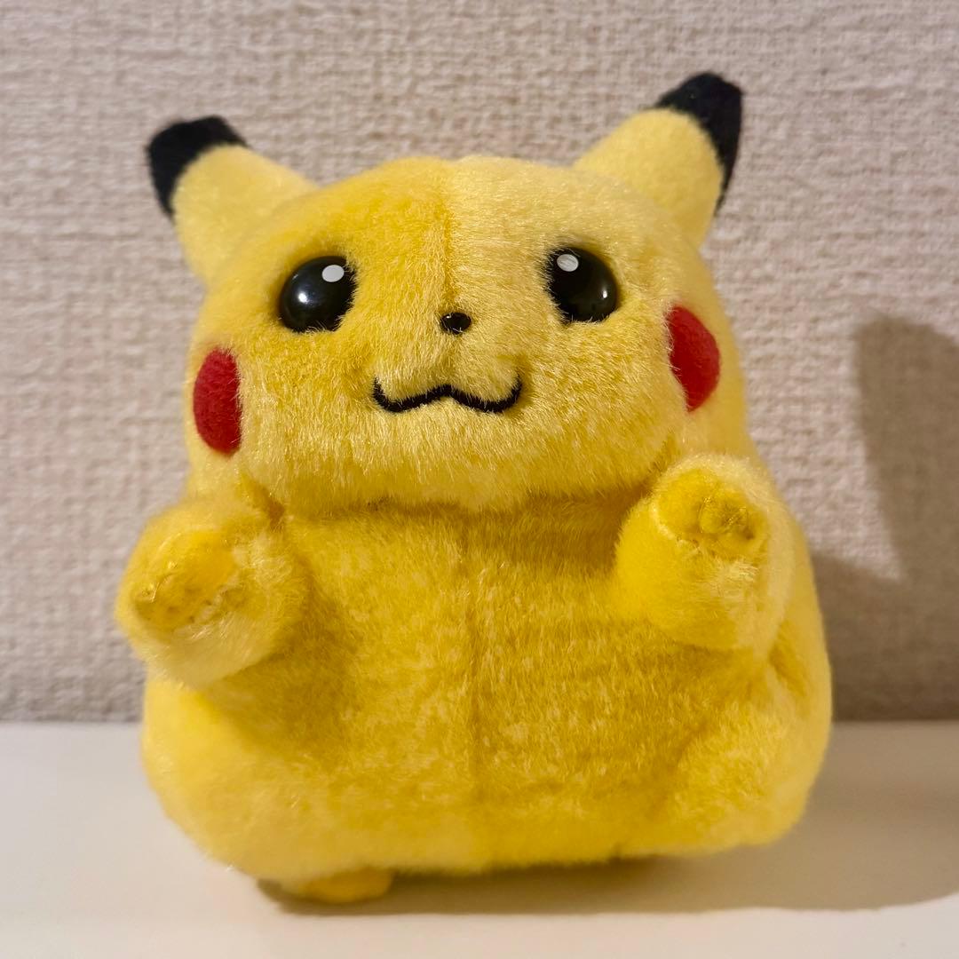 TOMY製 ピカチュウ ぬいぐるみ ポケモン POKEMON Pikachu