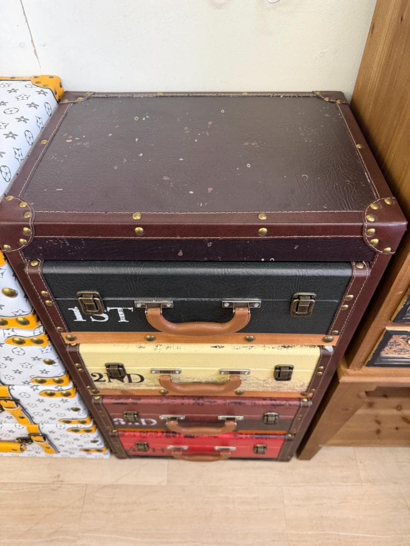 4段チェスト　棚　インダストリアル　収納　引出し　トランク　レトロ　おしゃれ