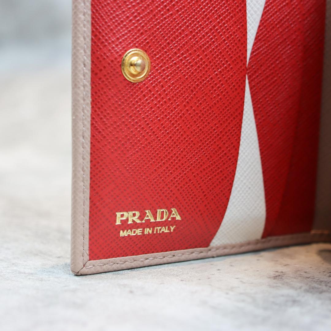 【超美品】PRADA プラダ サフィアーノ 二つ折り財布 付属品あり