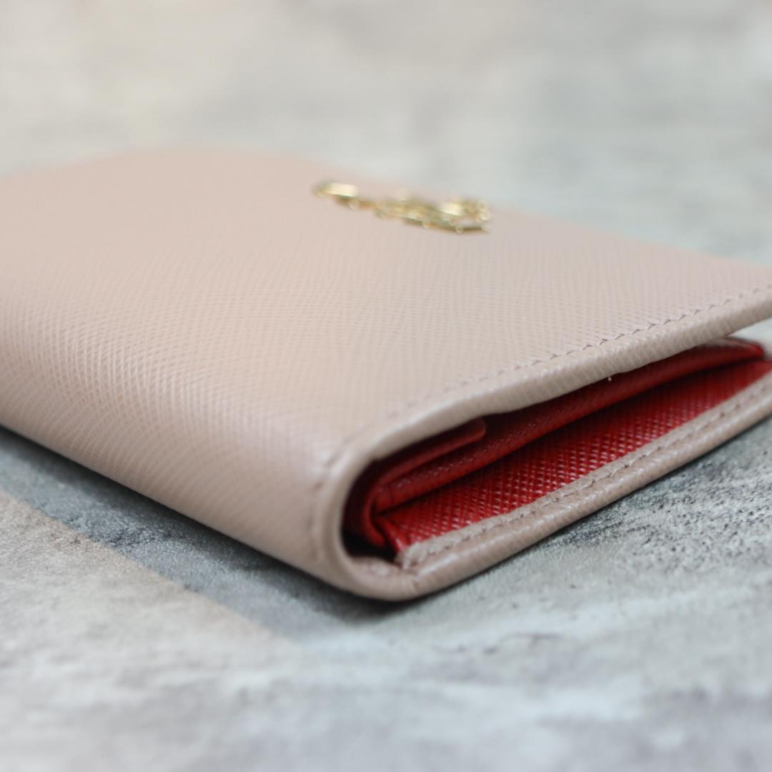 【超美品】PRADA プラダ サフィアーノ 二つ折り財布 付属品あり