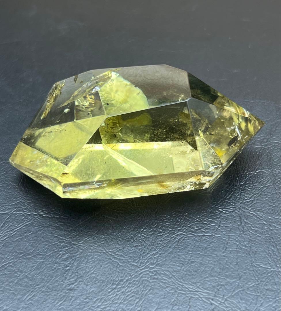 天然レインボーシトリン　黄水晶　美品　タンブル　ポイント　高品質　置物　　金運