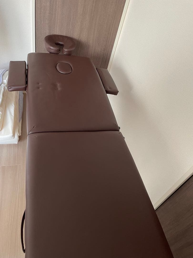 マッサージベッド　折りたたみベッド