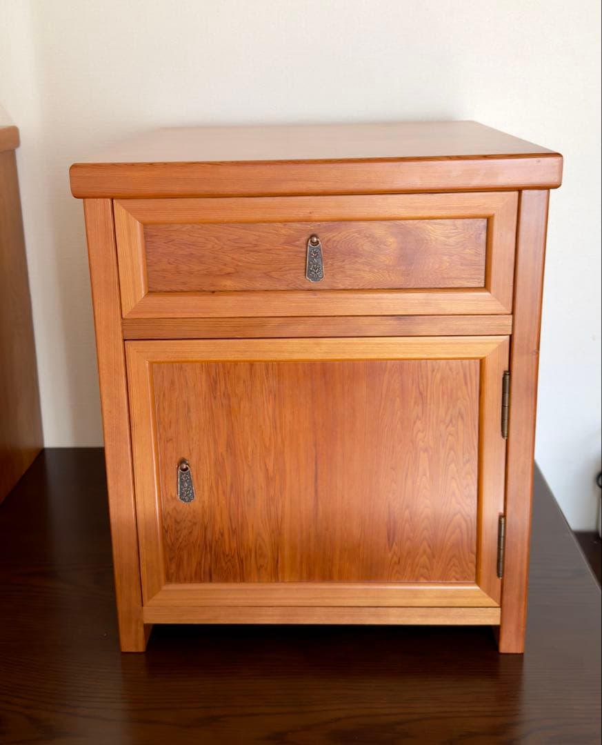 屋久杉　ミニチェスト キャビネット　引き出し付き 扉収納 右開き