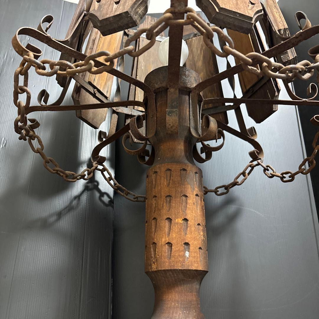 アンティーク木製&アイアンランプ 彫刻チェーン大