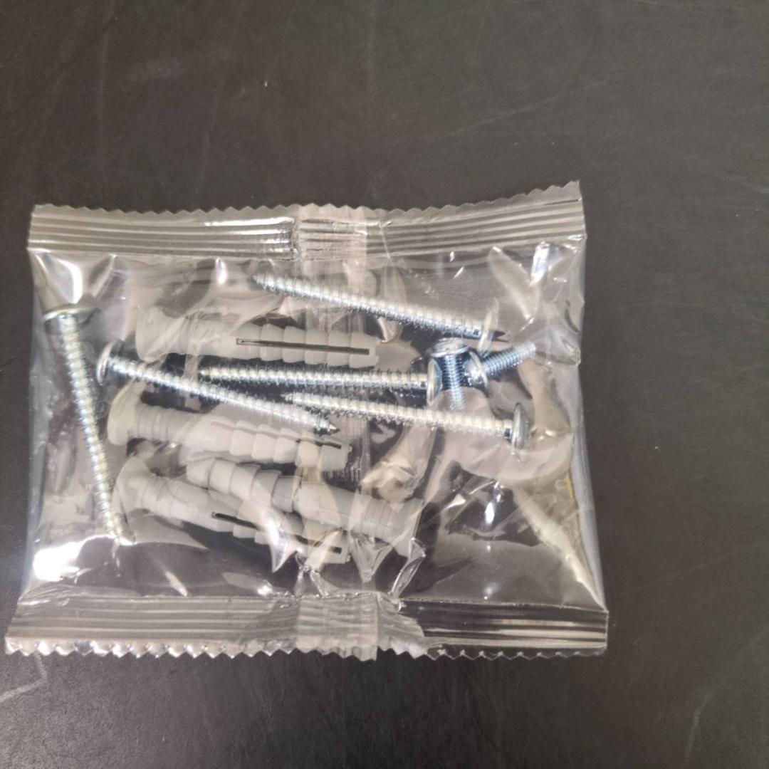 ☆未使用　ARTIKA　LEDシーリングファン　FAN-AUR-C4BL