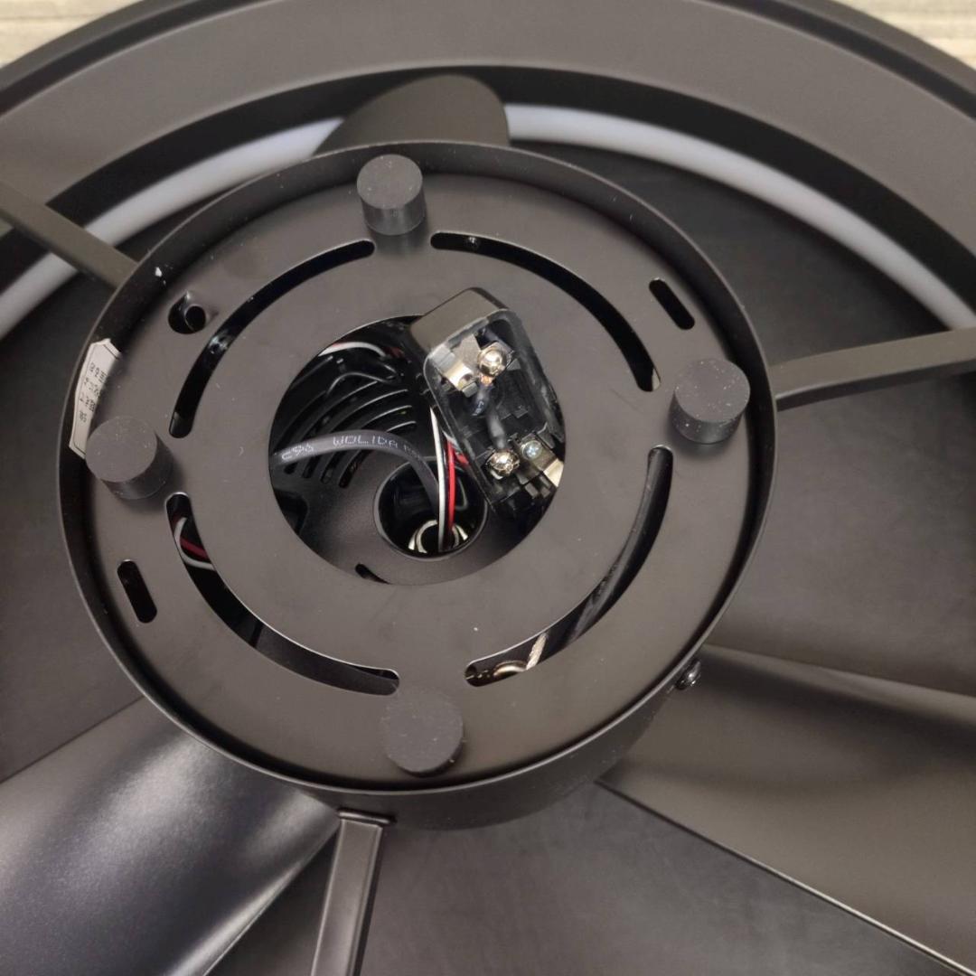 ☆未使用　ARTIKA　LEDシーリングファン　FAN-AUR-C4BL