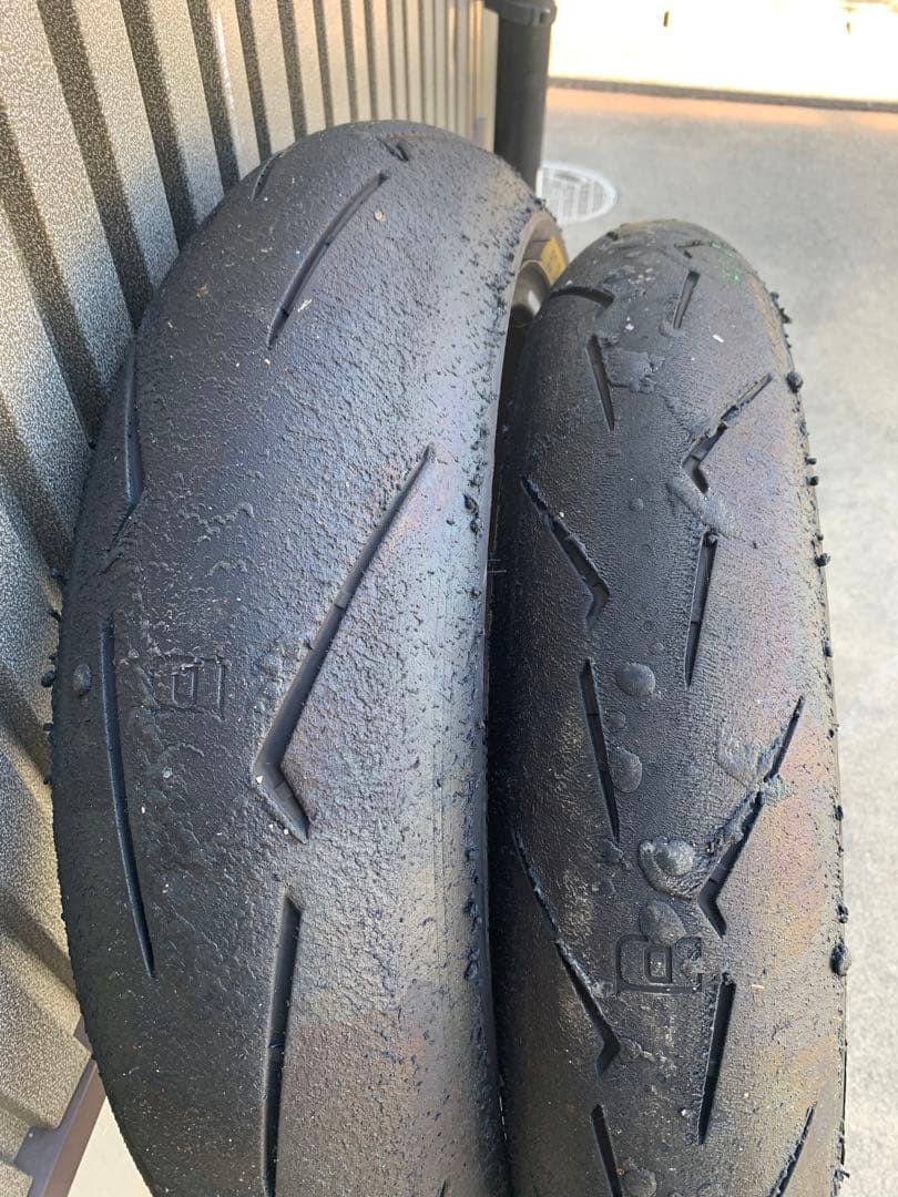 ピレリ スーパーコルサ V4 SC3 前後110/70R17 150/60R17