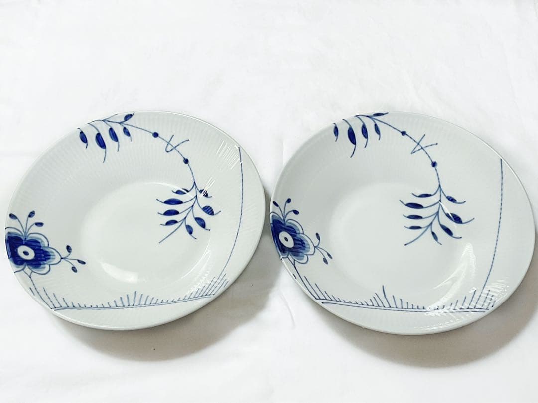 ロイヤルコペンハーゲン　ブルーフルーテッド メガ ディーププレート 24cm