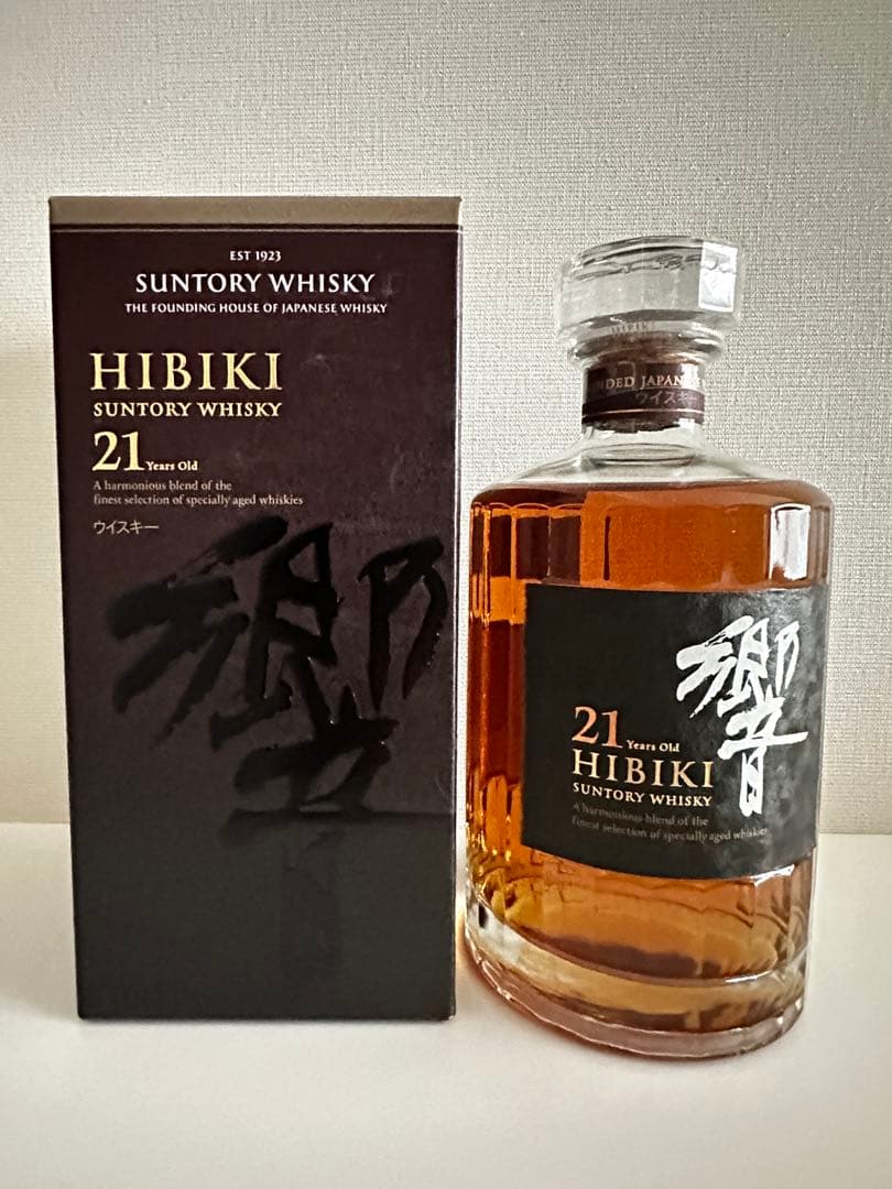 サントリーウイスキー響21年箱付き700ml