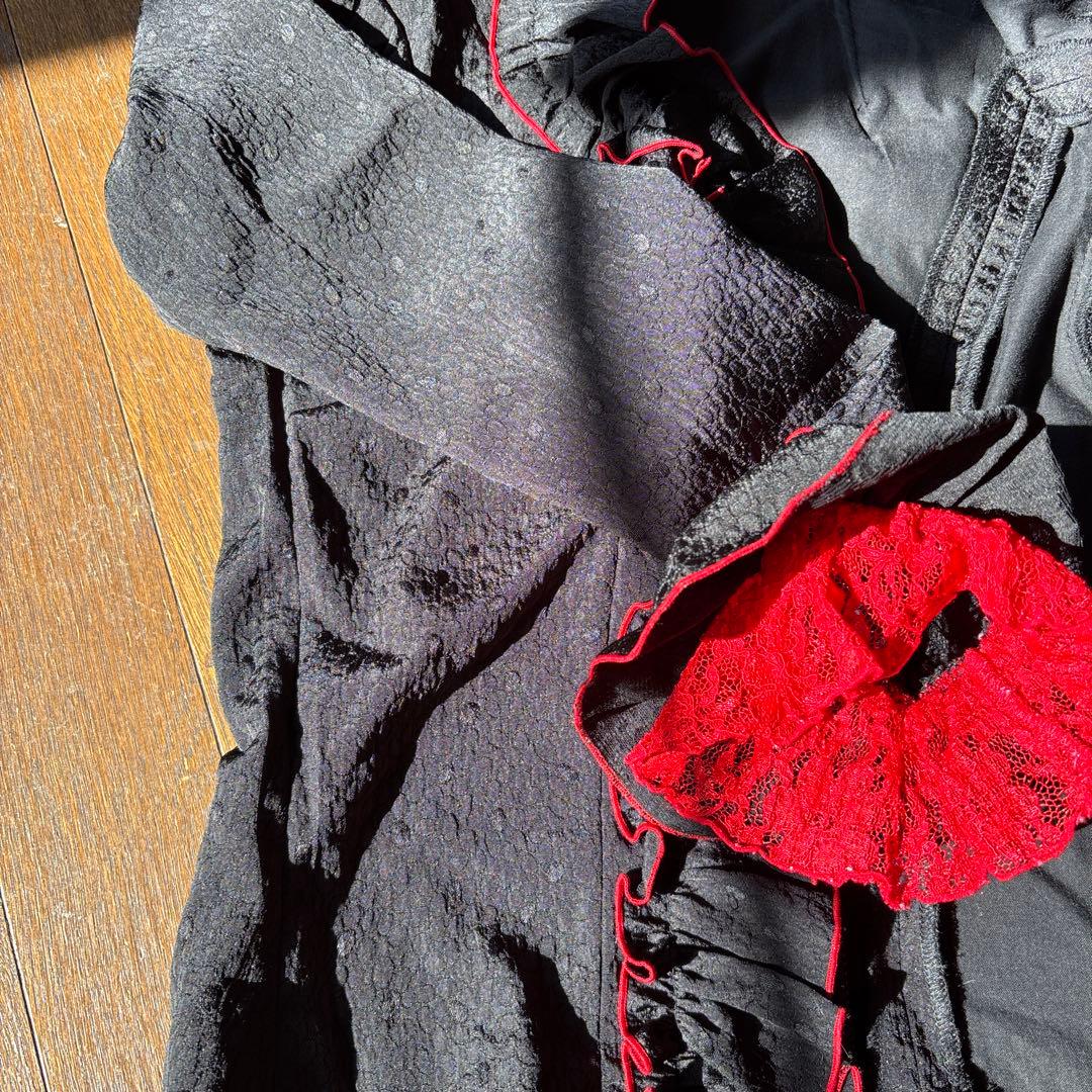 フラメンコドレス 黒　赤フリル付き