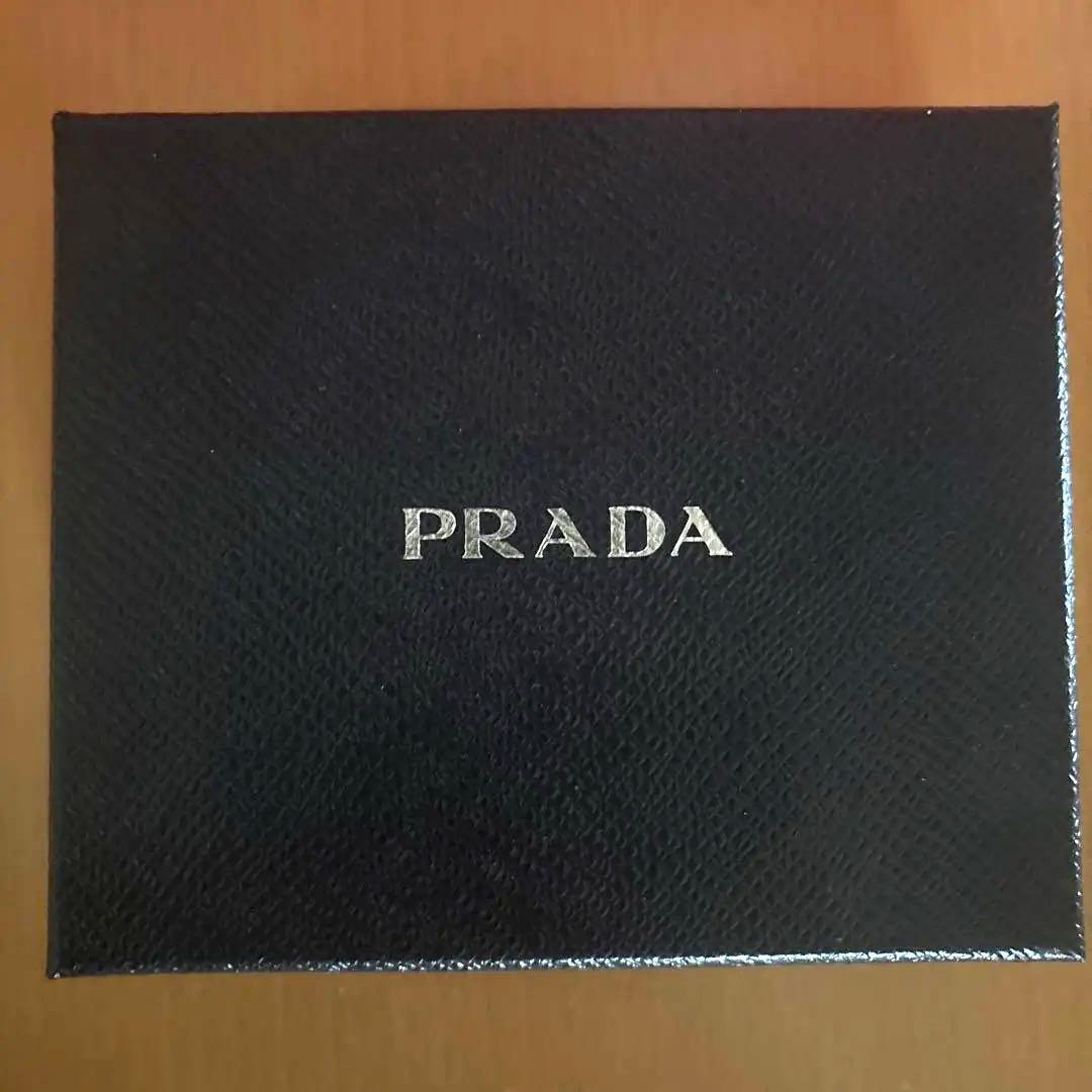 プラダ 2MO912 サフィアーノ 二つ折り財布 黒 ギャランティ付 箱付き