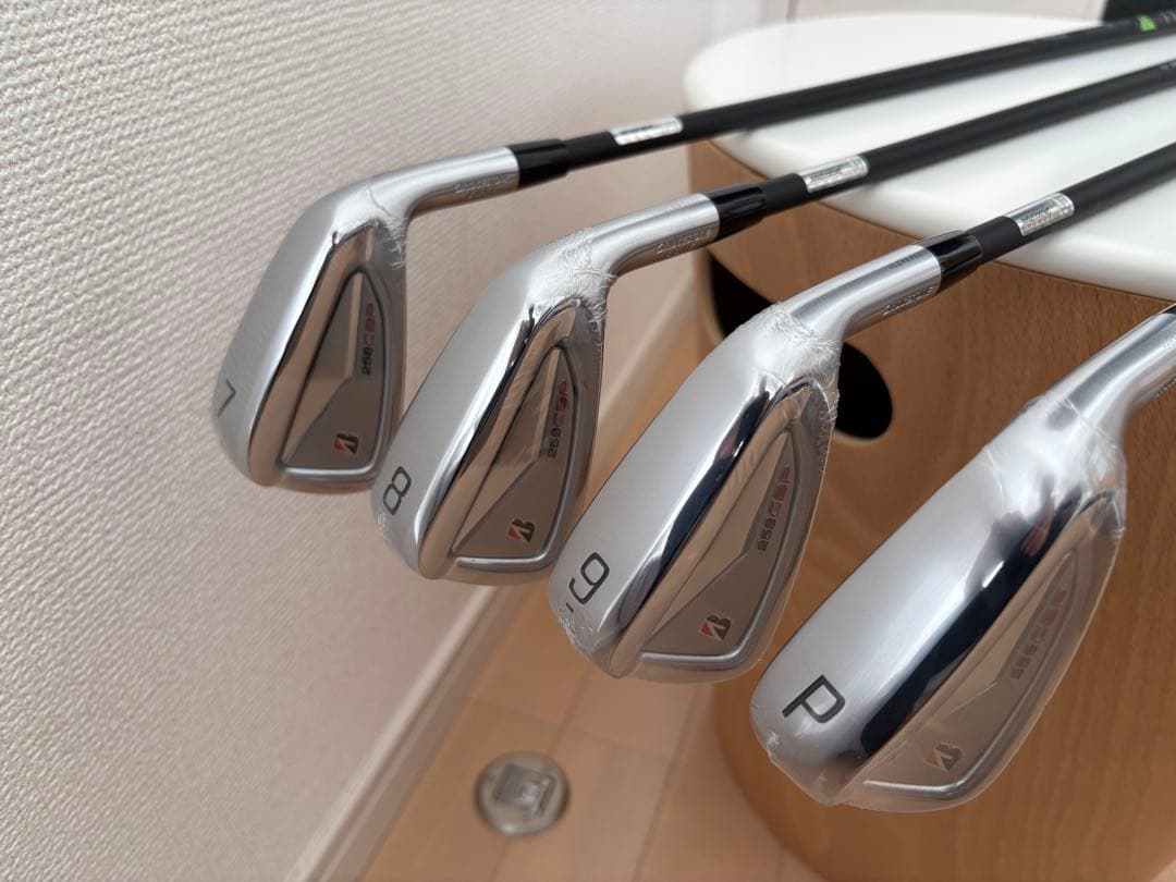 【新品未使用】ブリジストン 258CBP 7〜PW 4本 Travil 95S