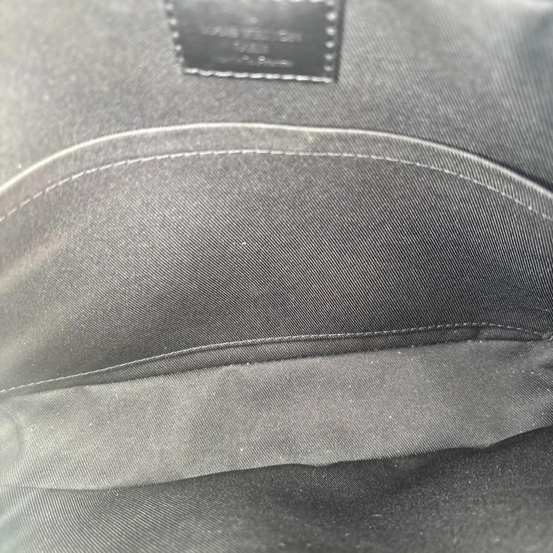 極美品 ルイヴィトン モノグラムエクリプス トリオメッセンジャー メンズ