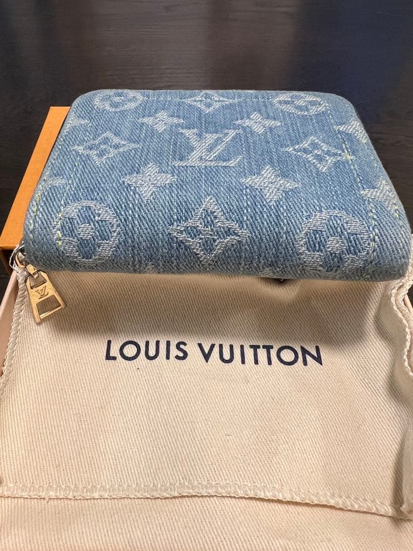 【週末限定】LOUIS VUITTON ジッピーパース デニム