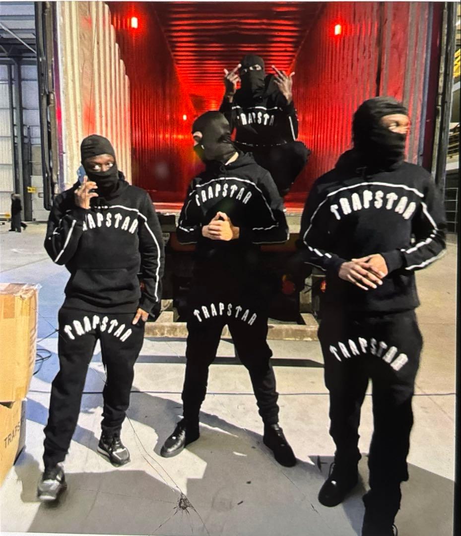 TRAPSTAR セットアップm