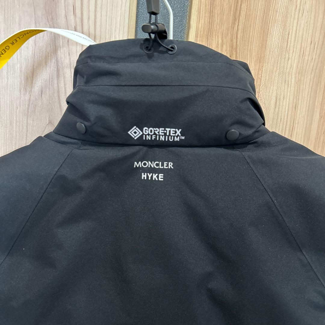MONCLER x HYKE　ダウンベスト VANILIS ハイク