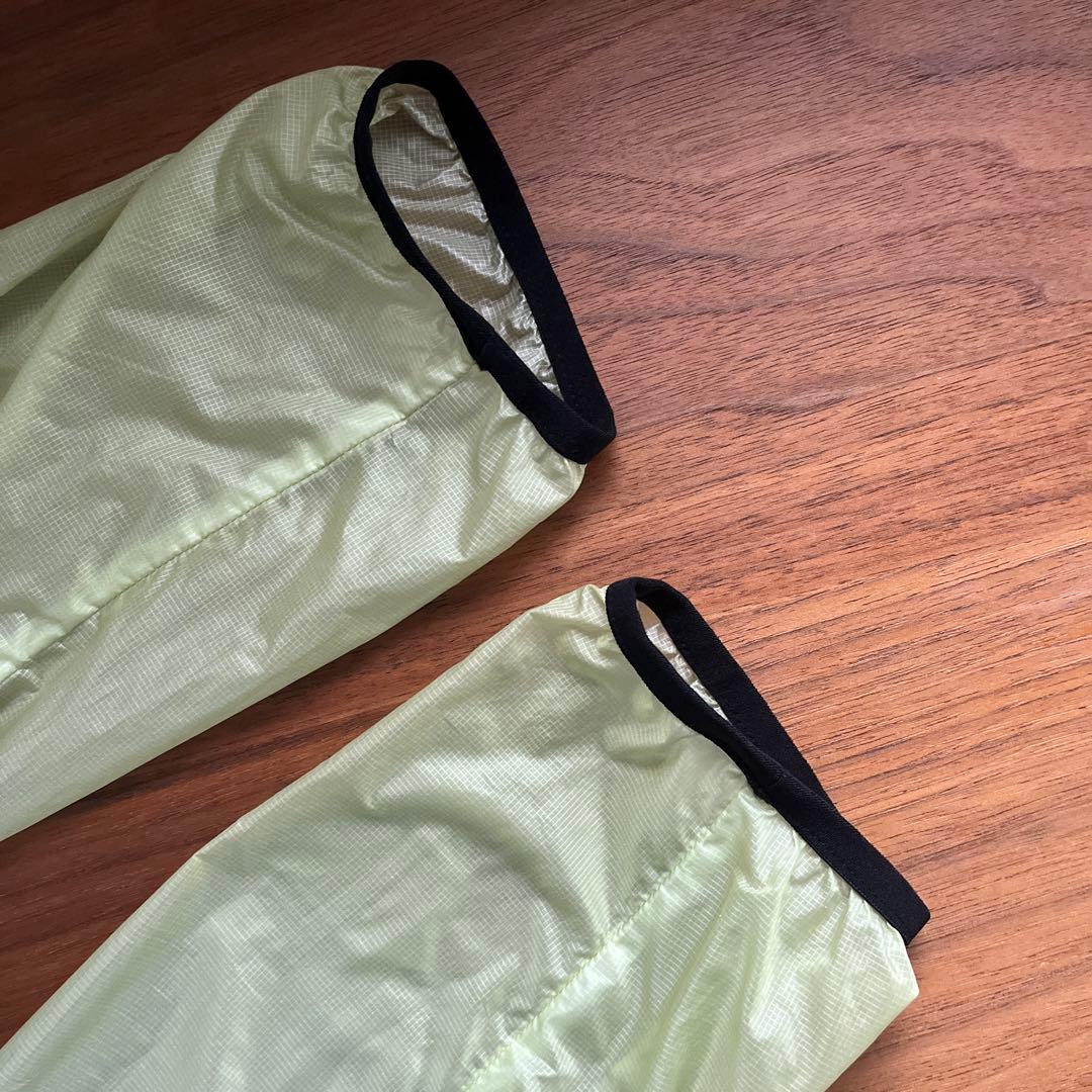 28日まで出品　ON ウィンドブレーカー ホワイト/グリーンゼロジャケット