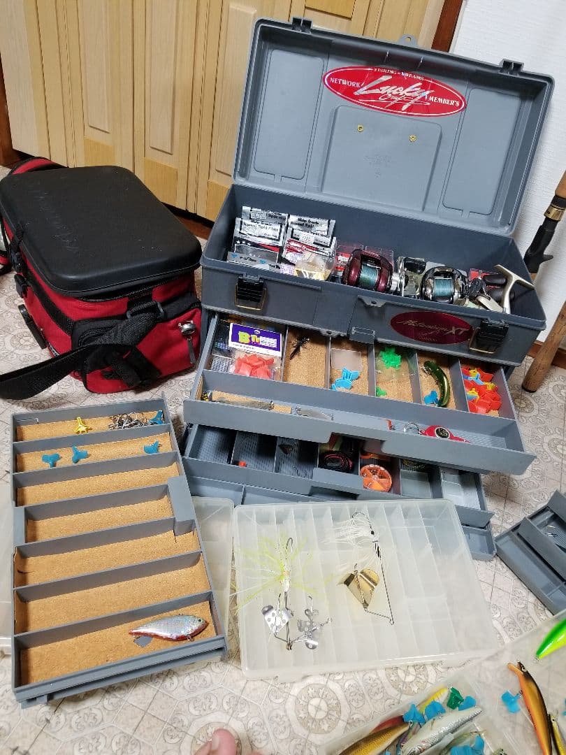 二本はゴールドサーメッとです。