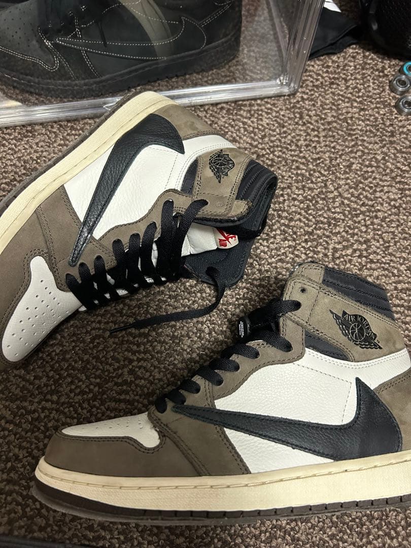 Travis Scott Nike Air Jordan 1 トラヴィススコット