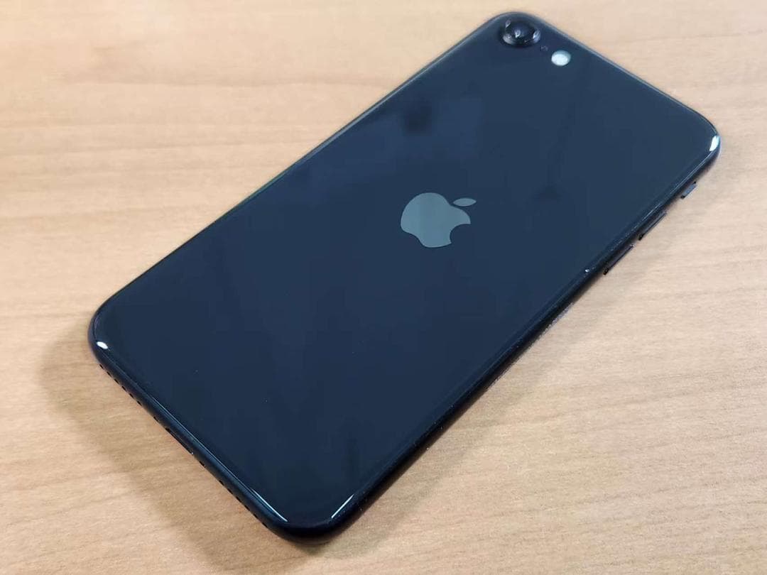 020900D iPhone SE A2296 第2世代 64GB