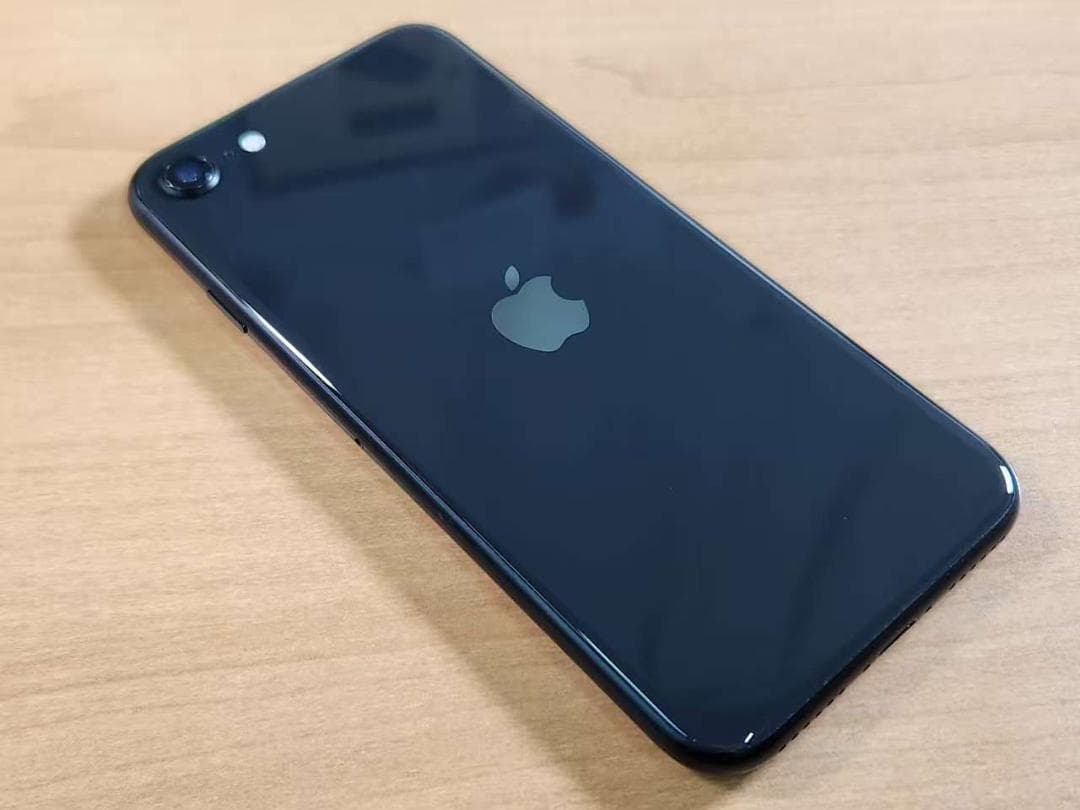 020900D iPhone SE A2296 第2世代 64GB