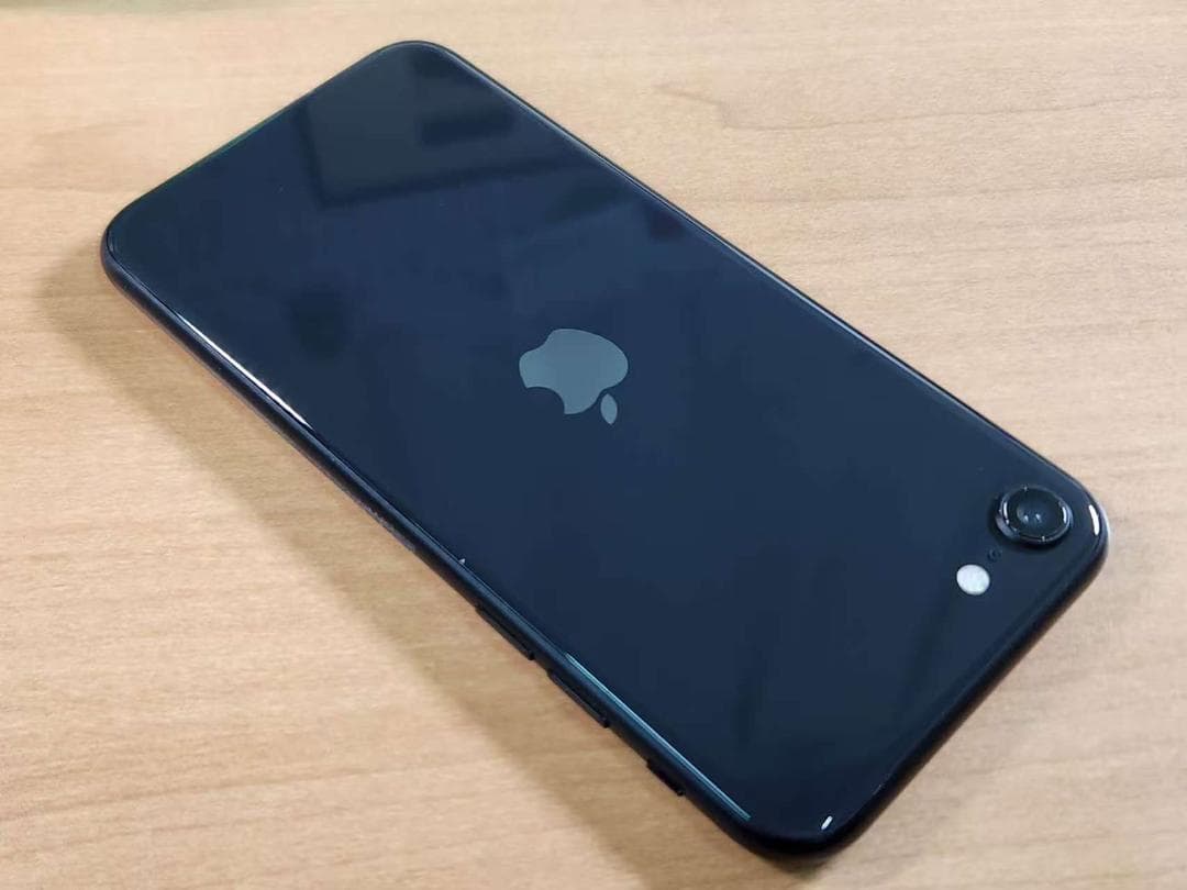 020900D iPhone SE A2296 第2世代 64GB