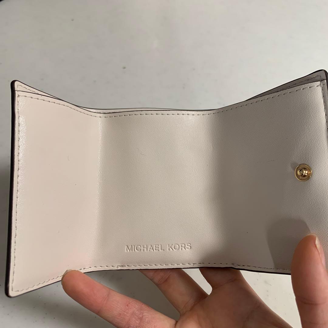MICHALE KORS 新品未使用　三つ折り財布　ホワイト